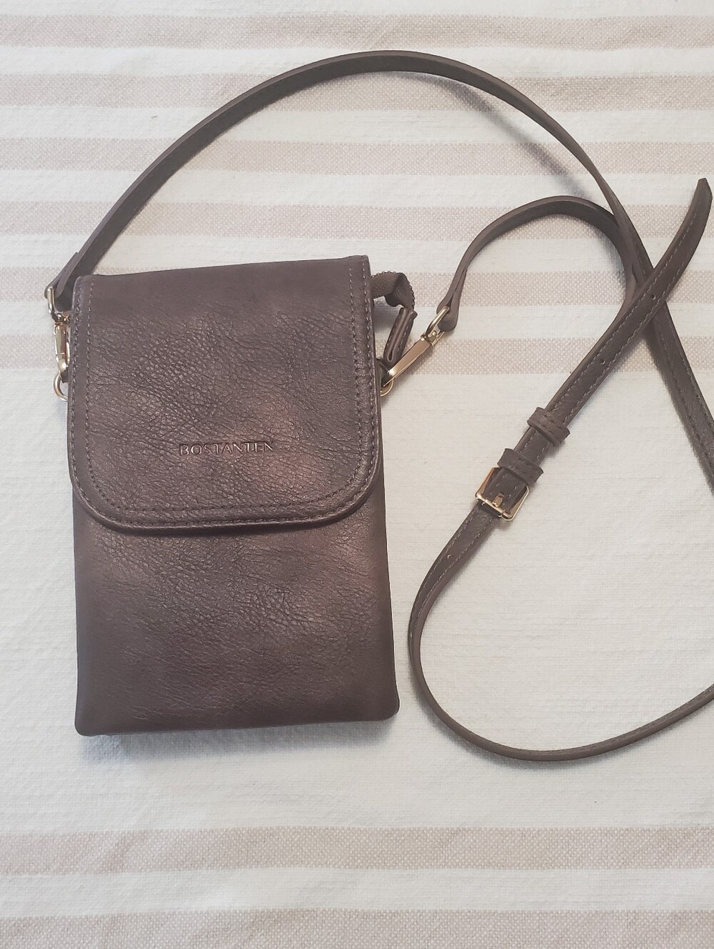 BOSTANTEN Premium Vegan Leather Crossbody Phone Bag / Small Purse